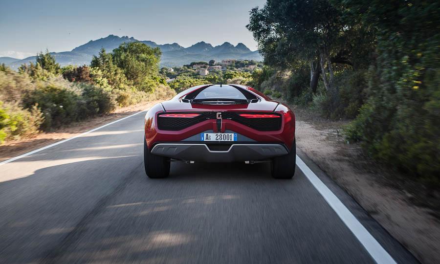 Italdesign Giugiaro Parcour, 2013 - The undertray is smooth for both aerodynamics and off-road clearance - Photo by Davey G. Johnson.